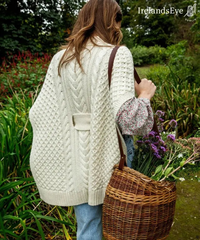 Womens Irish Knitwear|Ladies Aran Ponchos & Capes*Sweater Shop Crocus Horseshoe Cable Cape Natural