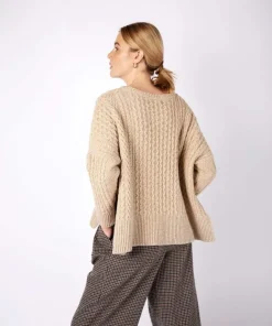 Womens Irish Knitwear|Womens Aran Fisherman Sweaters*Sweater Shop Cropped Aran Sweater Seashell