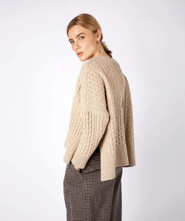 Womens Irish Knitwear|Womens Aran Fisherman Sweaters*Sweater Shop Cropped Aran Sweater Seashell