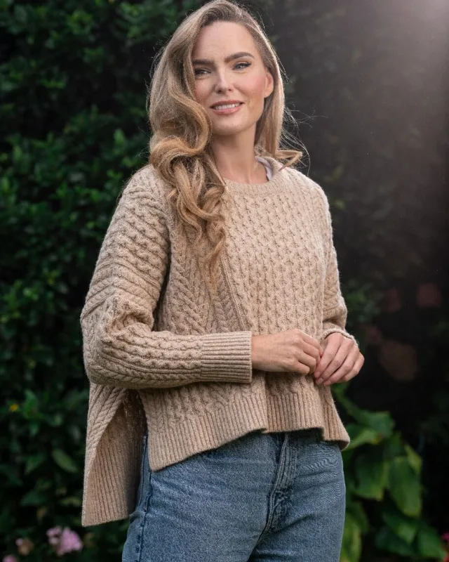 Womens Irish Knitwear|Womens Aran Fisherman Sweaters*Sweater Shop Cropped Aran Sweater Seashell