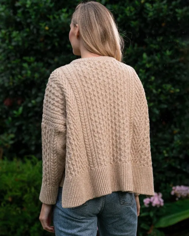 Womens Irish Knitwear|Womens Aran Fisherman Sweaters*Sweater Shop Cropped Aran Sweater Seashell