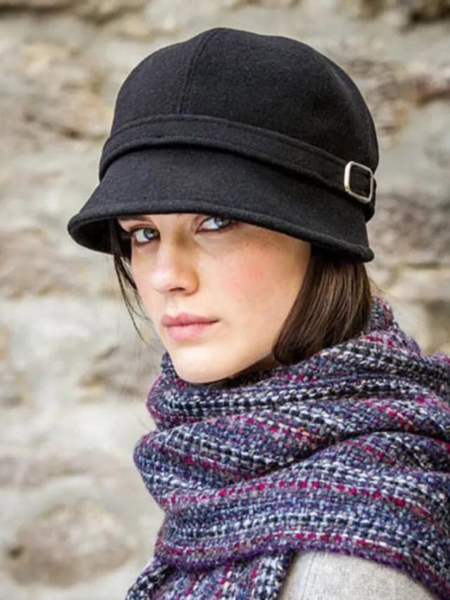 Ladies Hats*Sweater Shop Flapper Cap Black One Size