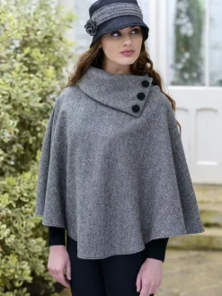 Ladies Aran Ponchos & Capes*Sweater Shop Irish Tweed Poncho 01