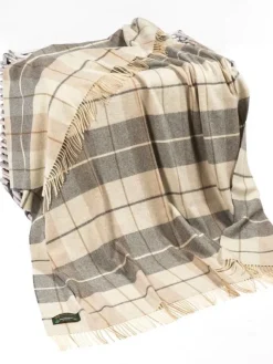 Lambswool*Sweater Shop Lambswool Throw Beige Cream and Grey Col: 629