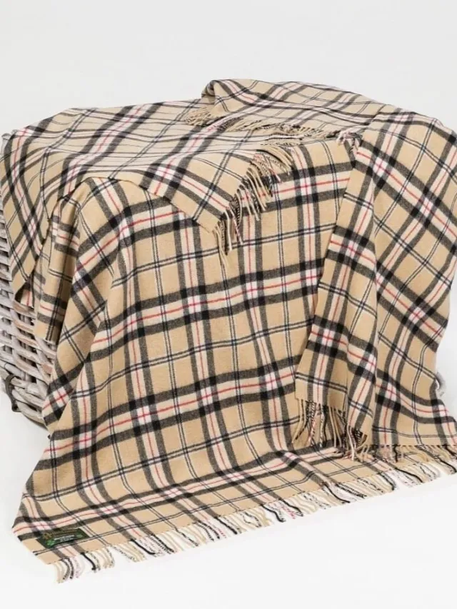 Lambswool*Sweater Shop Lambswool Throw Camel of Merrick Tartan Col: 621