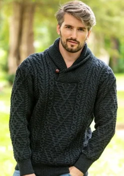 Mens Fisherman Sweaters|Mens Knitwear*Sweater Shop Shawl Neck Aran Sweater Blackwatch