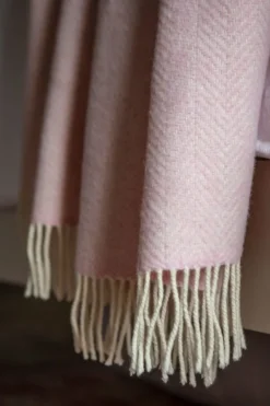 Cashmere & Merino Throws*Sweater Shop Wool and Cashmere Baby Pink Throw Col: 1430