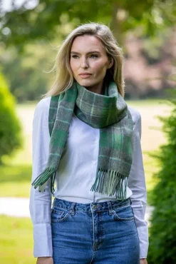 Ladies Wool Cashmere Scarves*Sweater Shop Wool and Cashmere Scarf Green Tartan