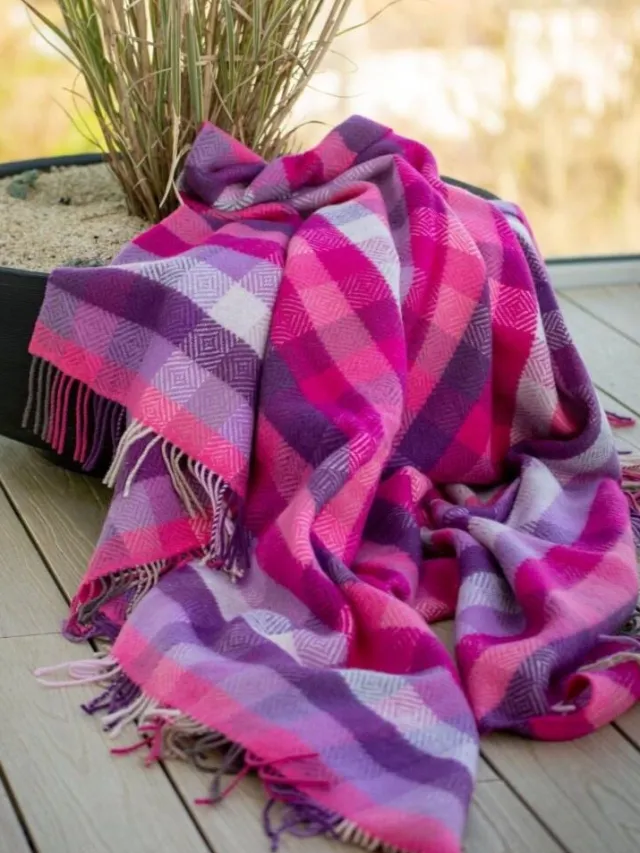 Cashmere & Merino Throws*Sweater Shop Wool and Cashmere Throw Col.1409