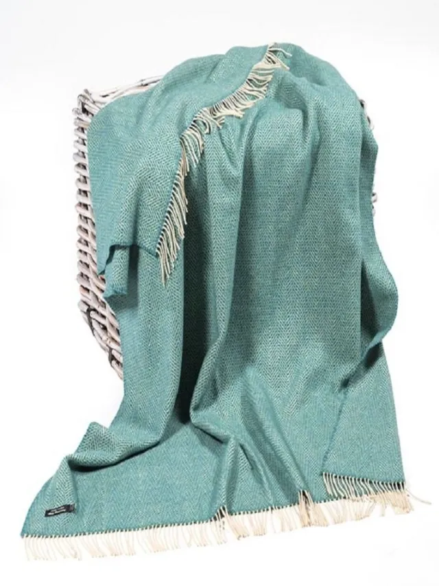 Cashmere & Merino Throws*Sweater Shop Wool and Cashmere Turquoise Herringbone Throw Col: 1417